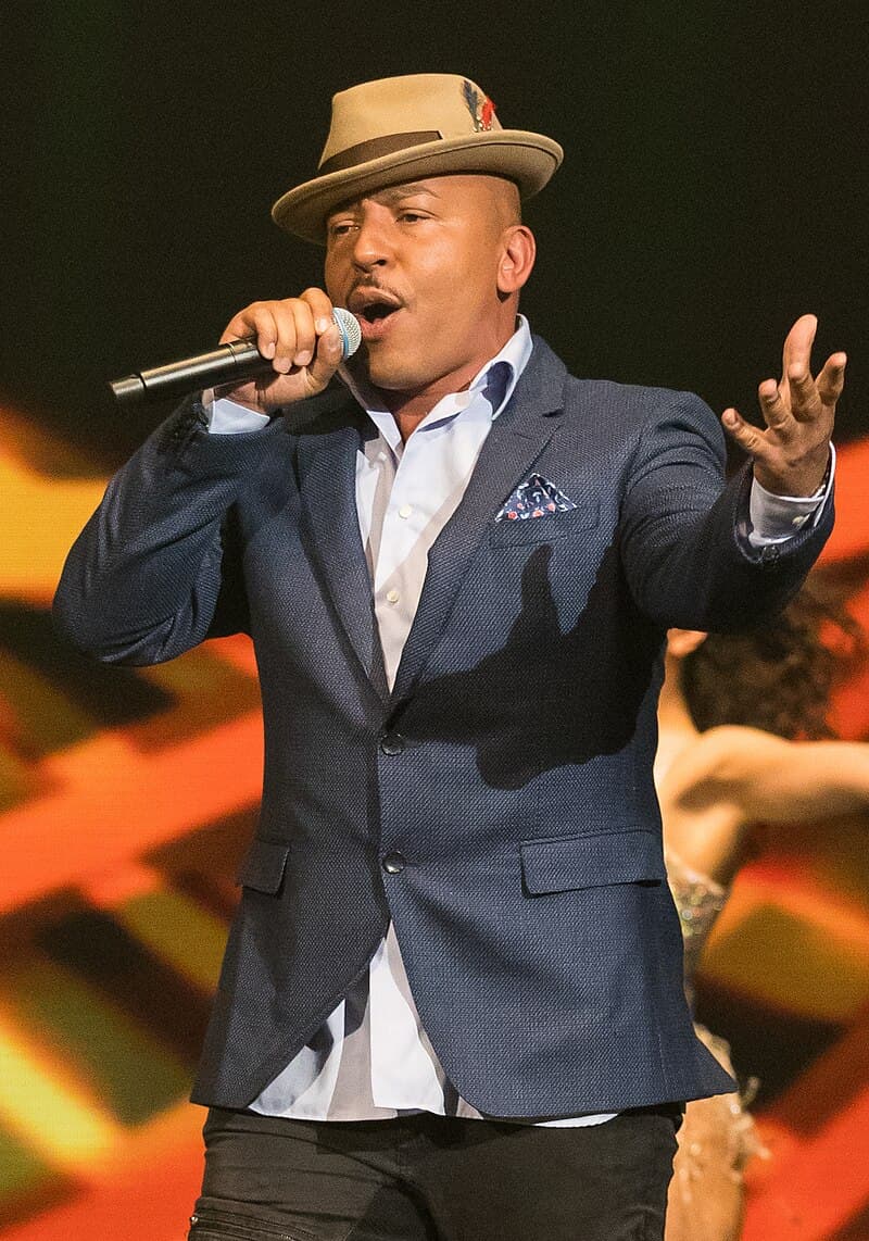 #6 Mambo No. 5 — Lou Bega — Top 10 Worst One-Hit Wonders