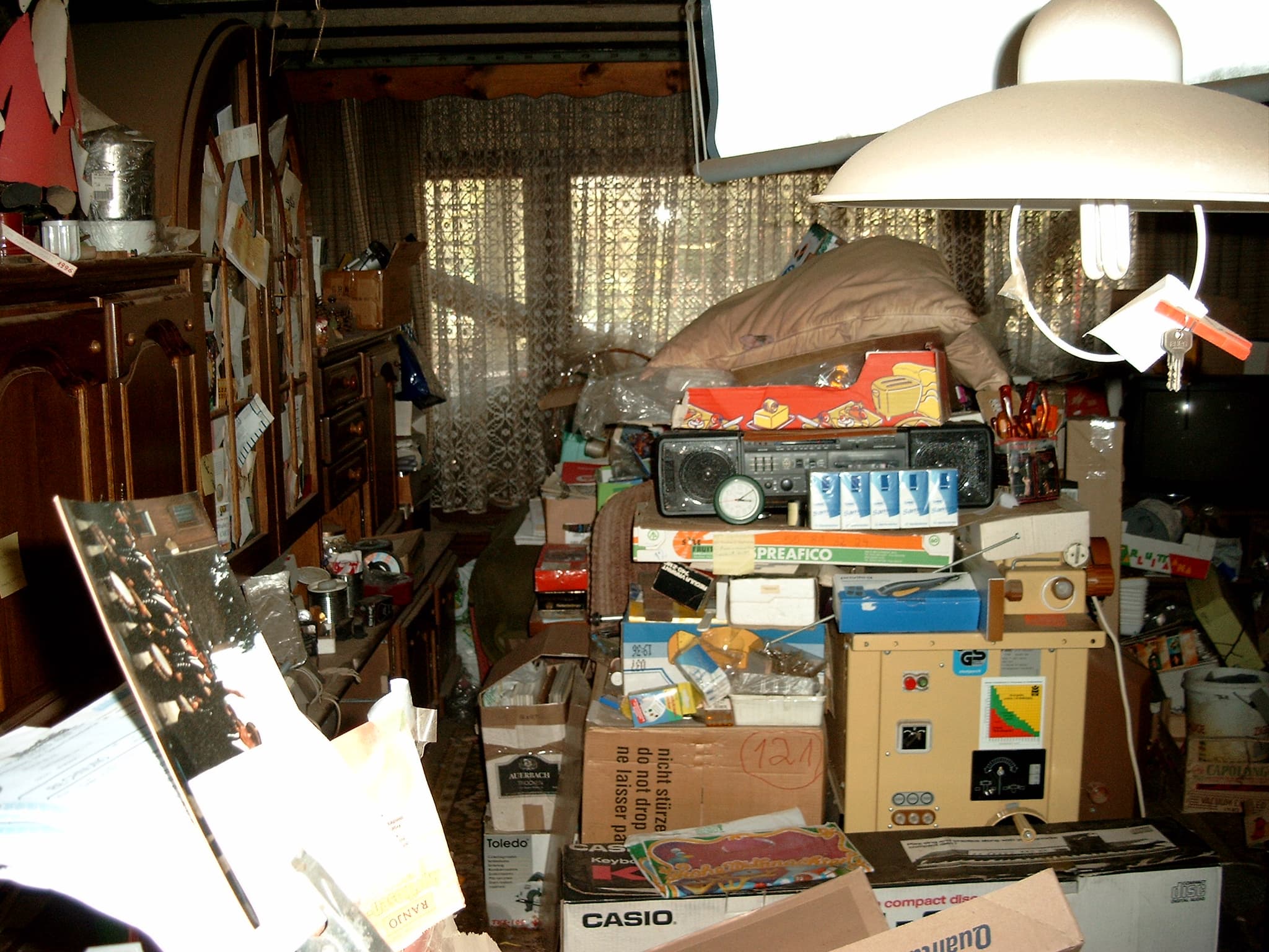 #4 Digital Declutter — Delete Apps Ruthlessly — Top 10 Best Minimalist Living Tips