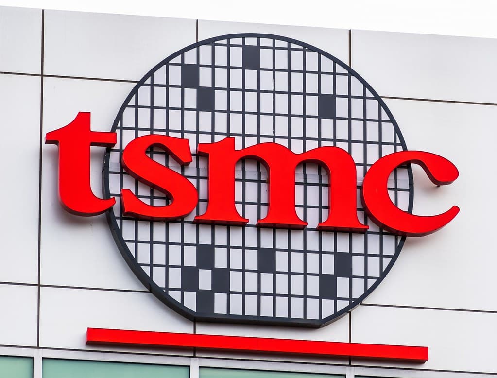 #8 Taiwan Semiconductor (TSM) — Top 10 Best Dividend Stocks