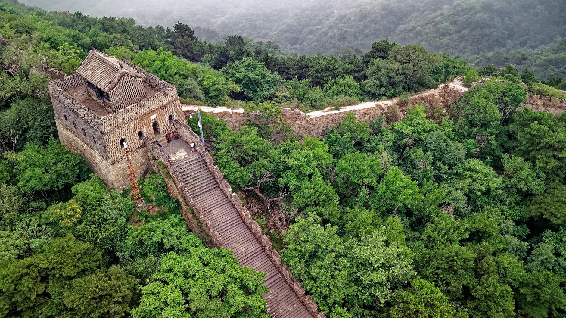 #4 The Great Wall of China Is Visible from Space — Top 10 Debunked Science Myths People Still Believe