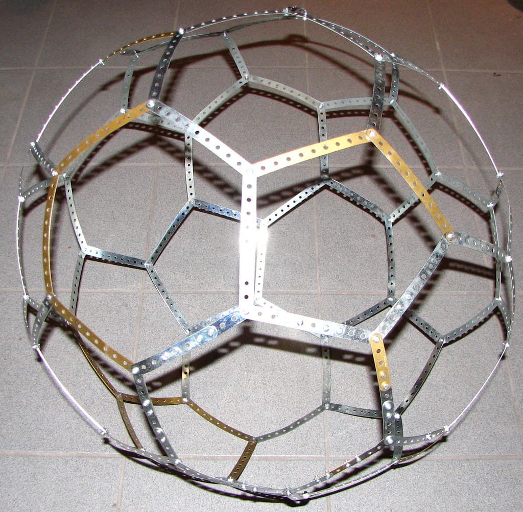 #6 Discovery of Fullerenes — Top 10 Best Chemistry Breakthroughs