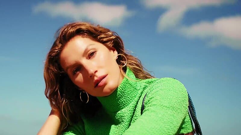 #8 Versace's Supermodel Era Peaks (1991) — Top 10 Most Iconic Fashion Moments in History