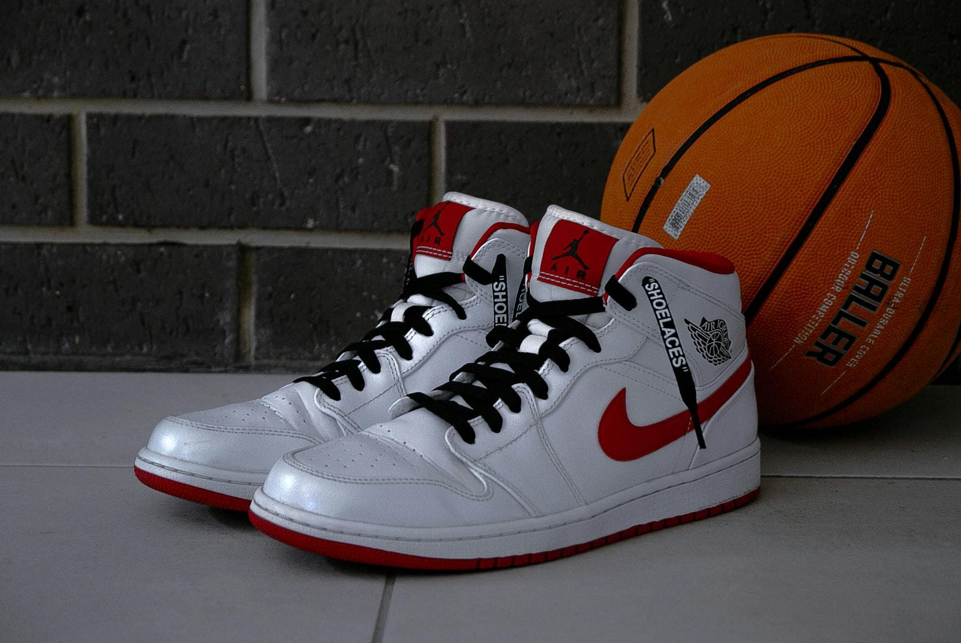 #9 Nike Signs Michael Jordan (1984) — Top 10 Most Iconic Fashion Moments in History