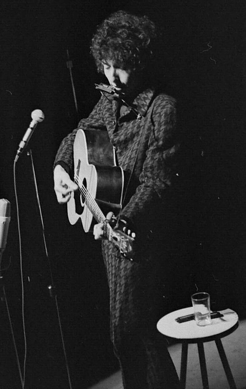 #8 Bob Dylan Electric at Newport (1965) — Top 10 Worst Concert Experiences of All Time