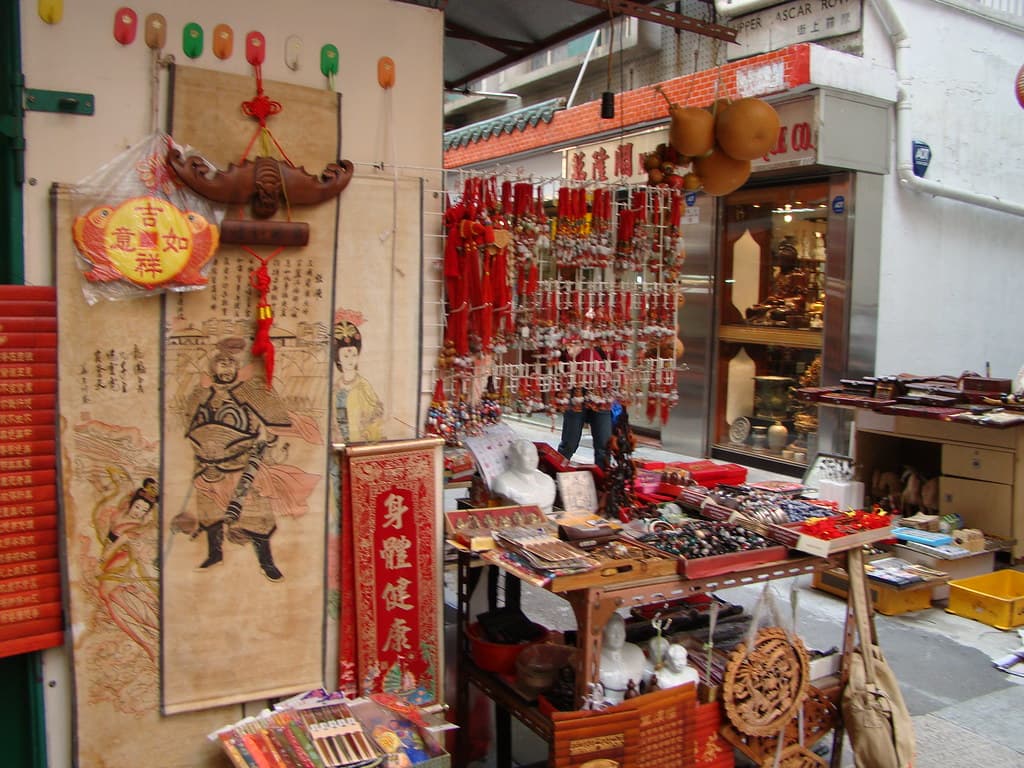 #10 Cat Street Antique Market — Top 10 Night Markets in Hong Kong 2026