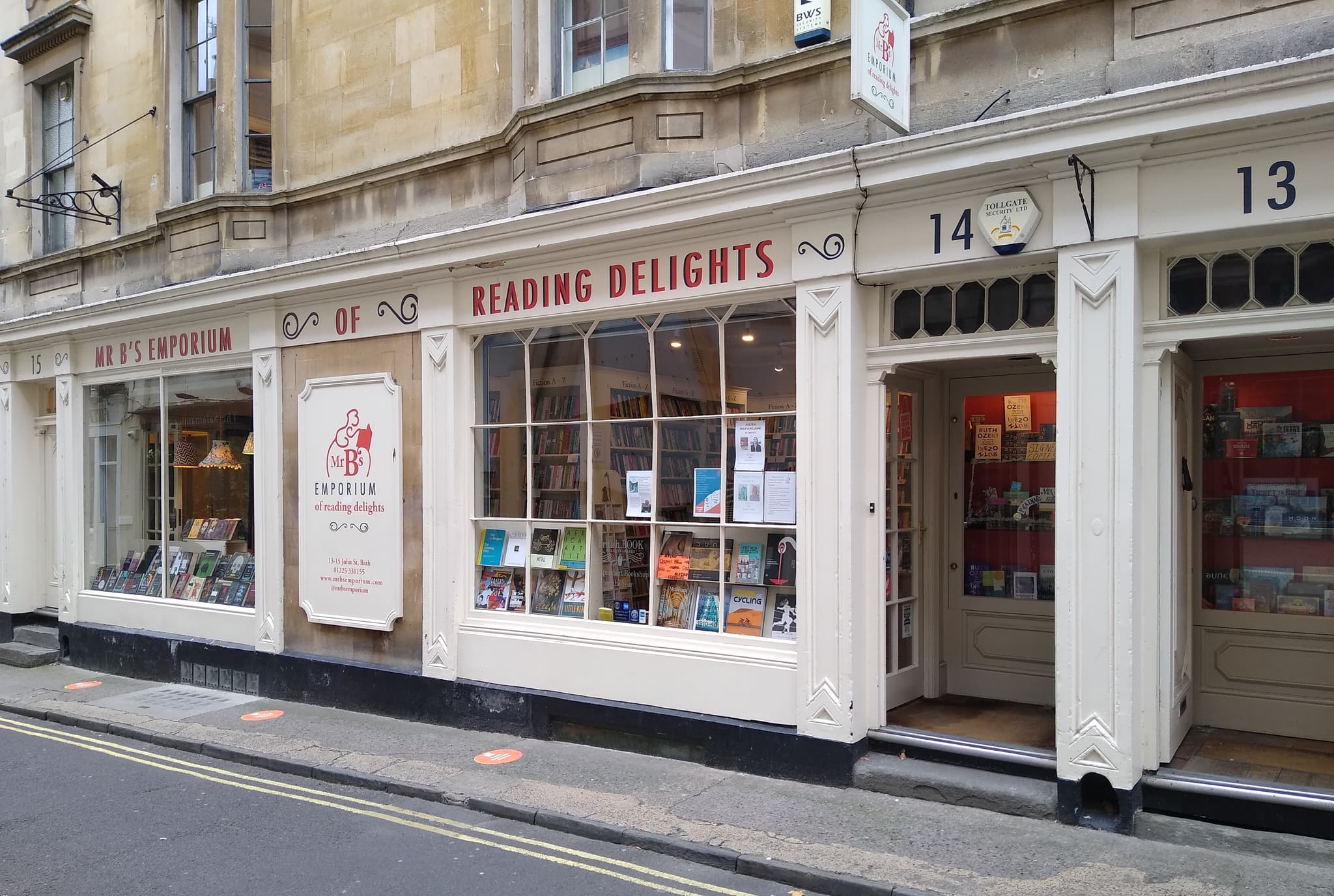 Mr B's Emporium of Reading Delights