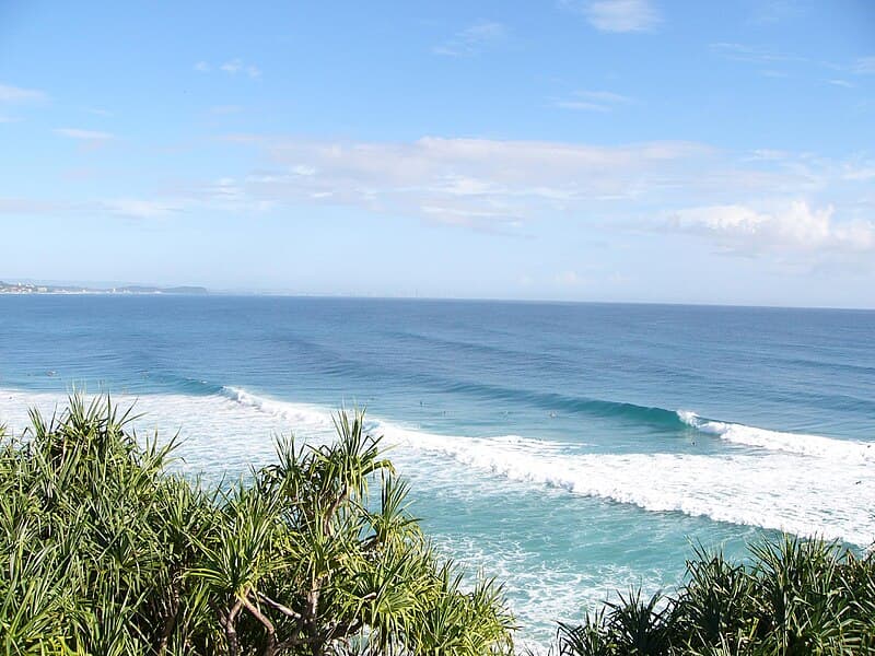 #2 Snapper Rocks — Top 10 Surfing Spots in Australia 2026