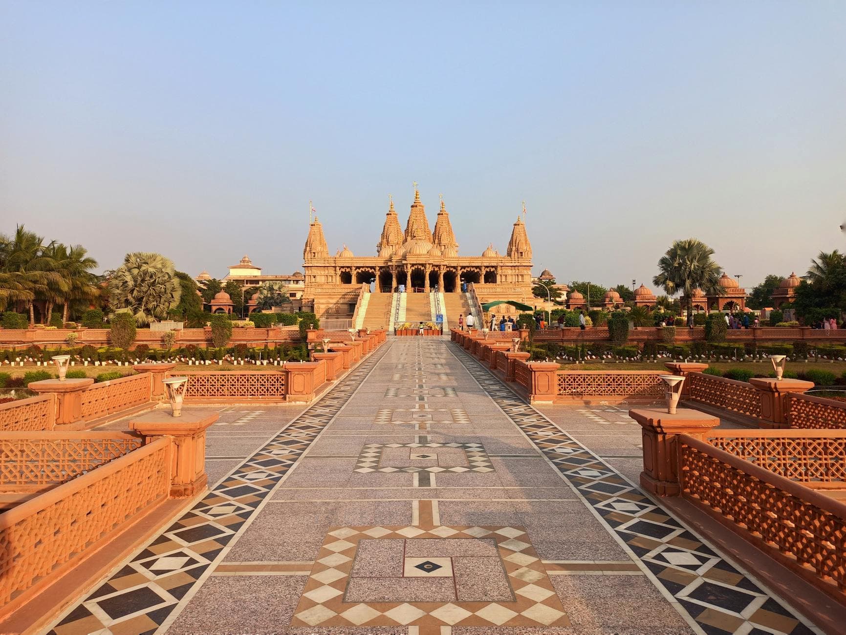 #9 Akshardham Temple — Top 10 Temples in India 2026