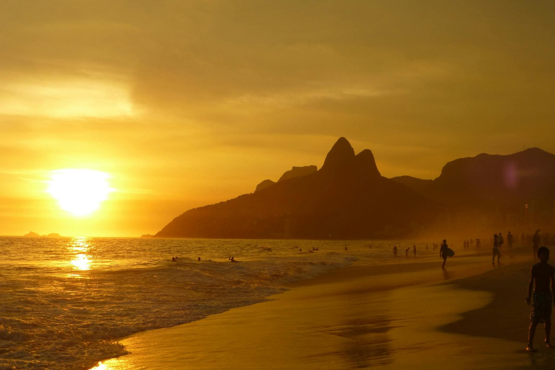 #2 Ipanema Beach — Top 10 Beaches in Rio de Janeiro 2026