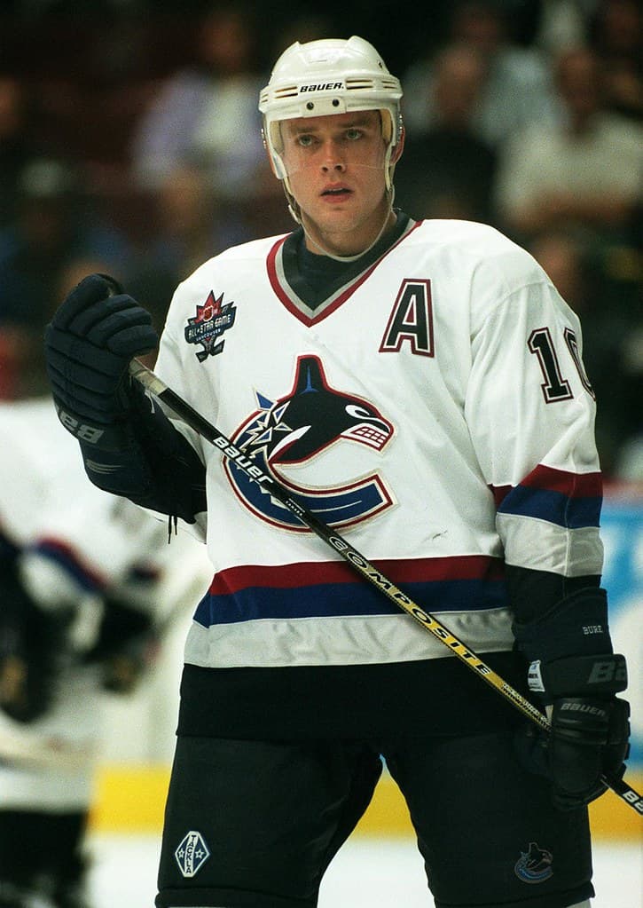 #5 Vancouver Canucks (1982 & 1994 Runs) — Top 10 Canadian NHL Teams of All Time