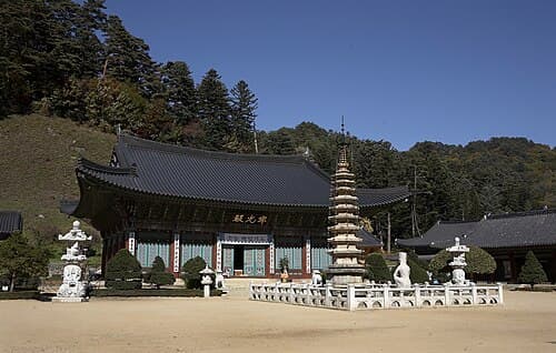 #6 Woljeongsa Temple — Top 10 Korean Buddhist Temples