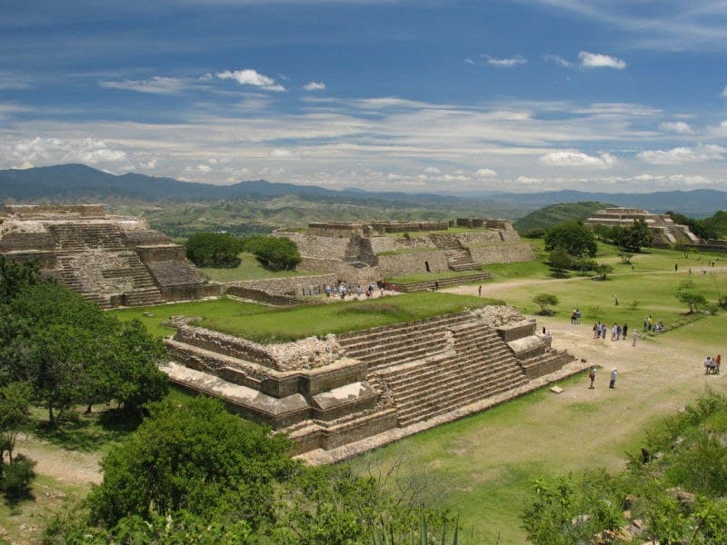 #3 El Tesoro de Don Felipe — Top 10 Tequila Brands in Mexico 2026