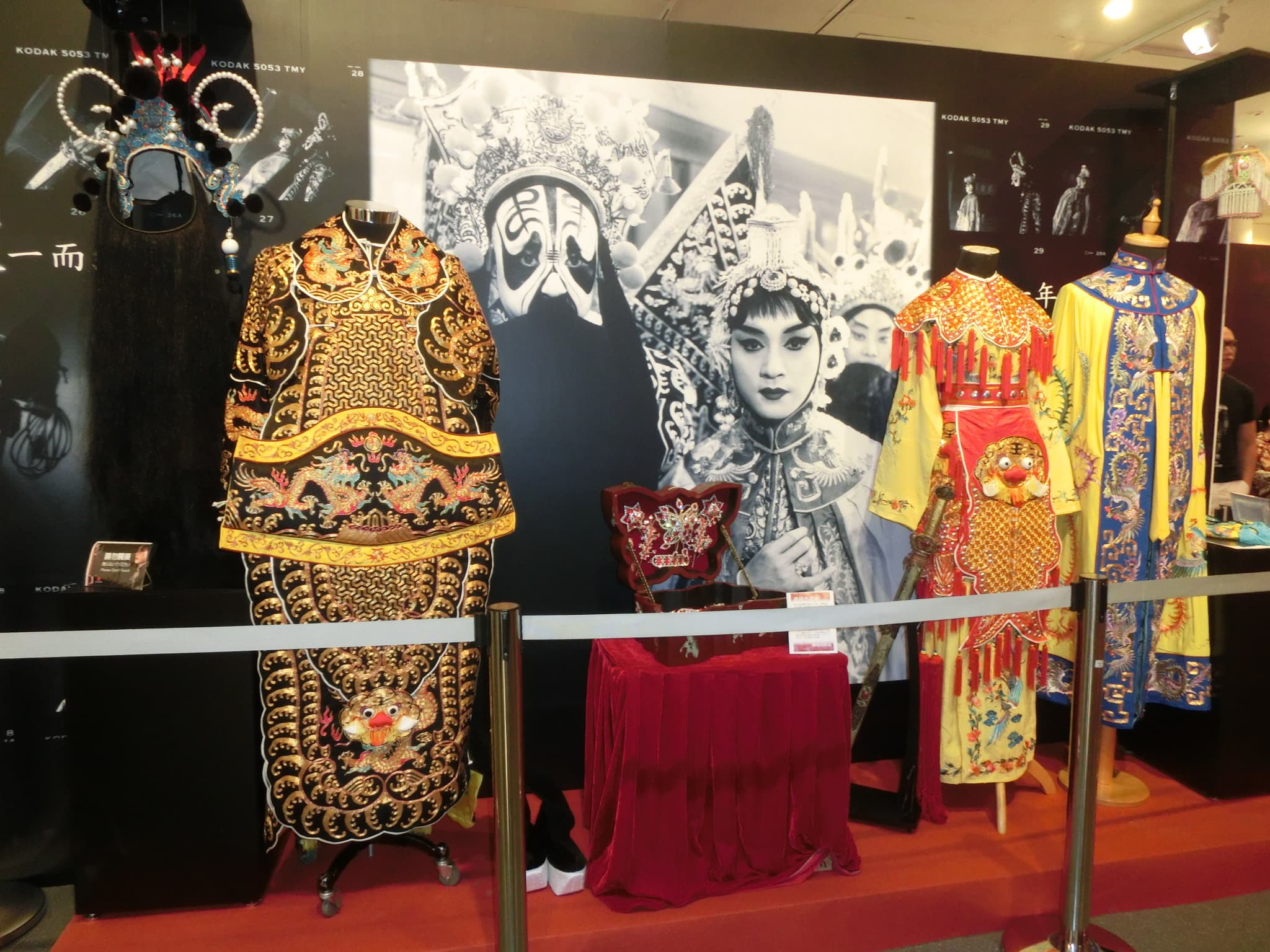 #1 Farewell My Concubine (1993) — Top 10 Chinese Films of All Time