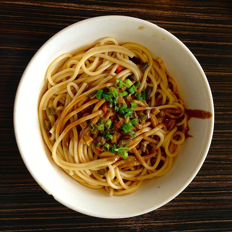 #4 Wuhan Hot Dry Noodles (Re Gan Mian) — Top 10 Chinese Noodle Dishes