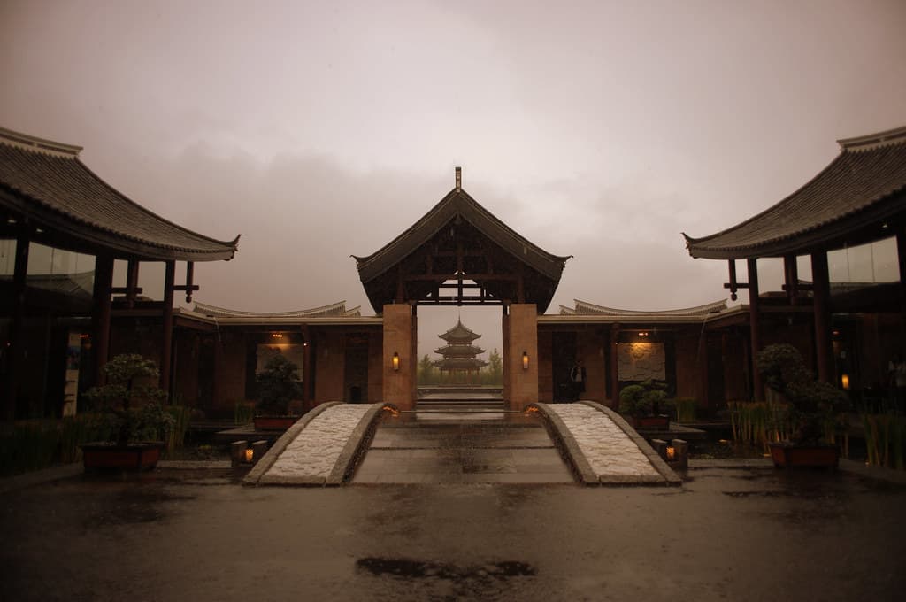 #5 Banyan Tree Lijiang — Top 10 Chinese Luxury Hotels