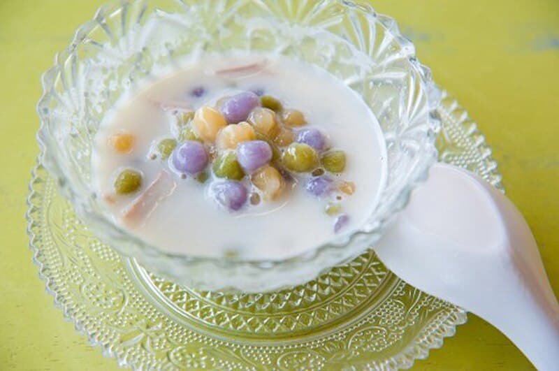 #9 Bua Loy (Glutinous Rice Balls) — Top 10 Thai Desserts in 2026