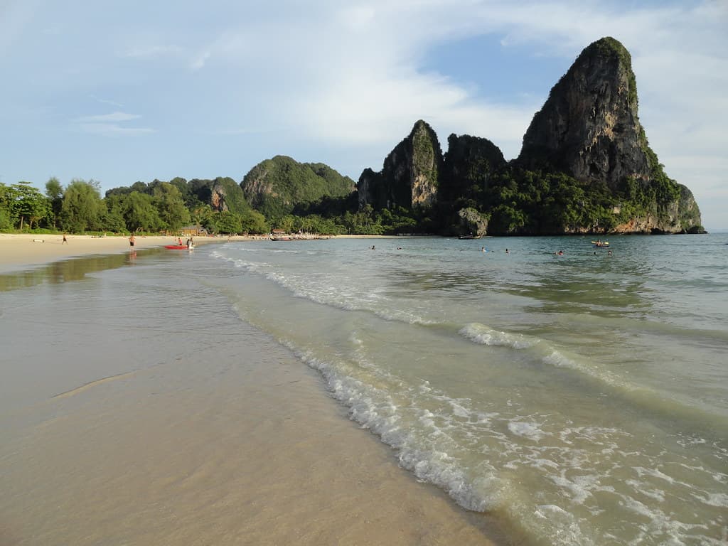 #9 Rayavadee, Krabi — Top 10 Luxury Resorts in Thailand in 2026