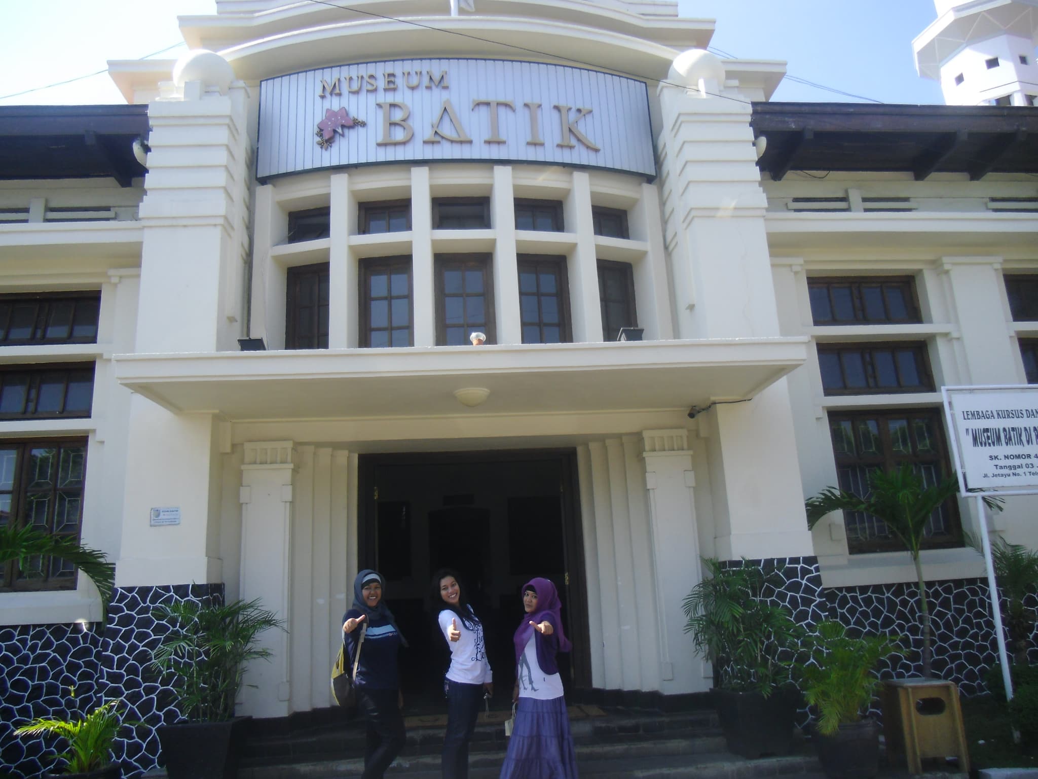 #3 Pekalongan Batik — Top 10 Indonesian Batik & Fashion in 2026