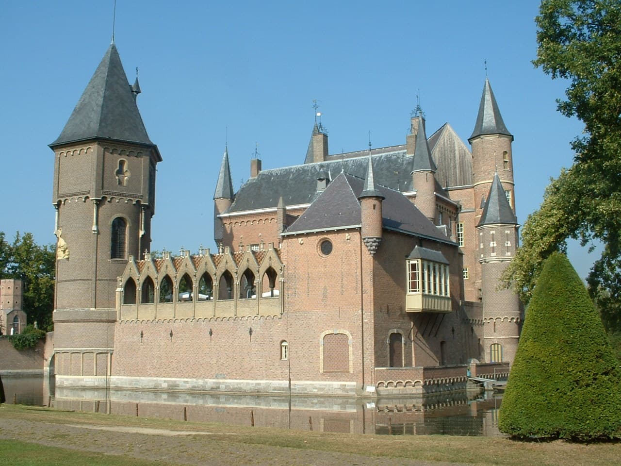 #7 Heeswijk Castle — Top 10 Castles to Visit in the Netherlands 2026
