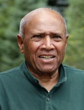 #2 Ananda Krishnan — Top 10 Malaysian Business Entrepreneurs & Billionaires in 2026