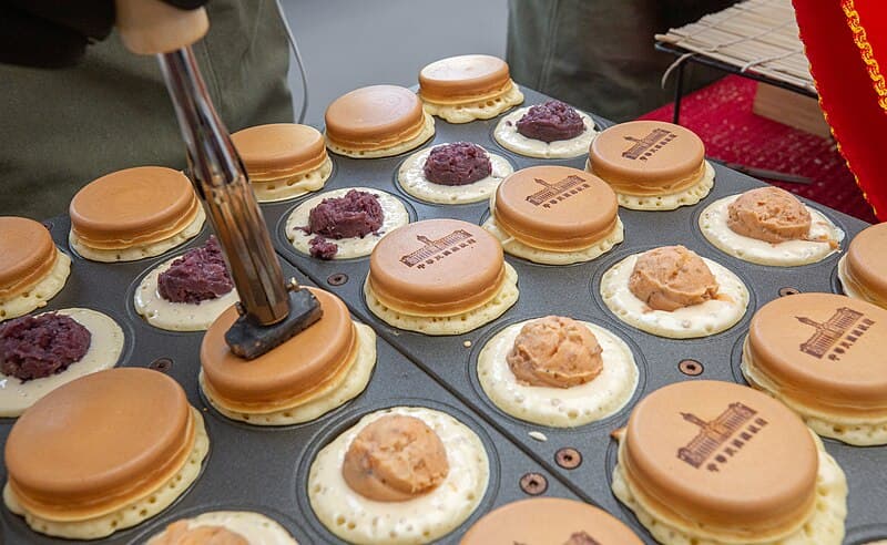 #6 Wheel Cake (Che Lun Bing) — Top 10 Taiwan Night Market Foods in 2026