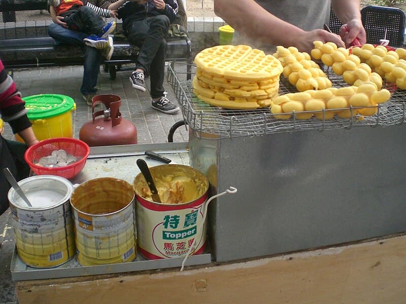 #8 Bubble Waffle — Top 10 Taiwan Night Market Foods in 2026