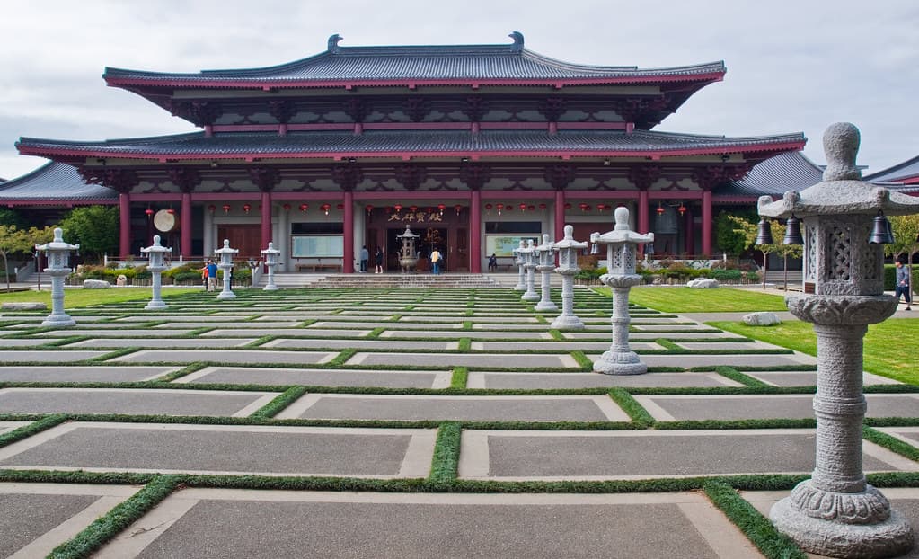#2 Fo Guang Shan — Top 10 Temples in Taiwan in 2026
