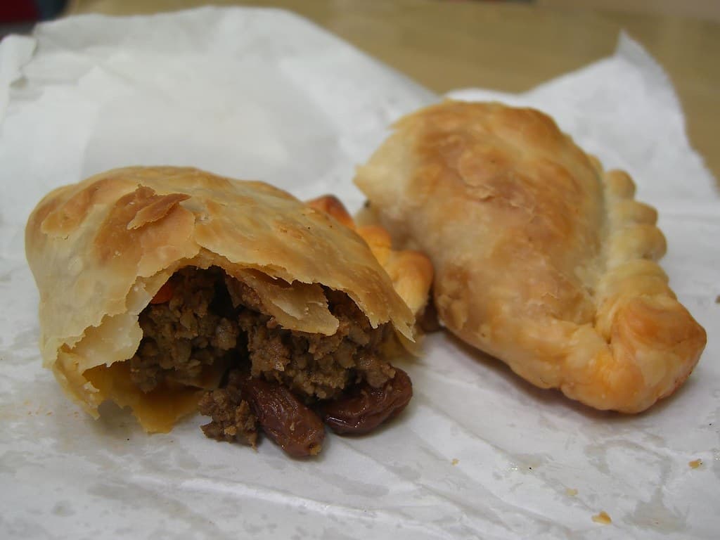 #2 Empanadas — Top 10 Argentine Foods You Must Try