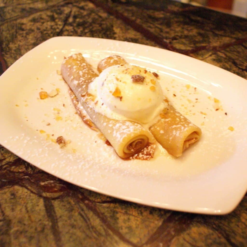 #7 Panqueques con Dulce de Leche — Top 10 Argentine Desserts & Sweets