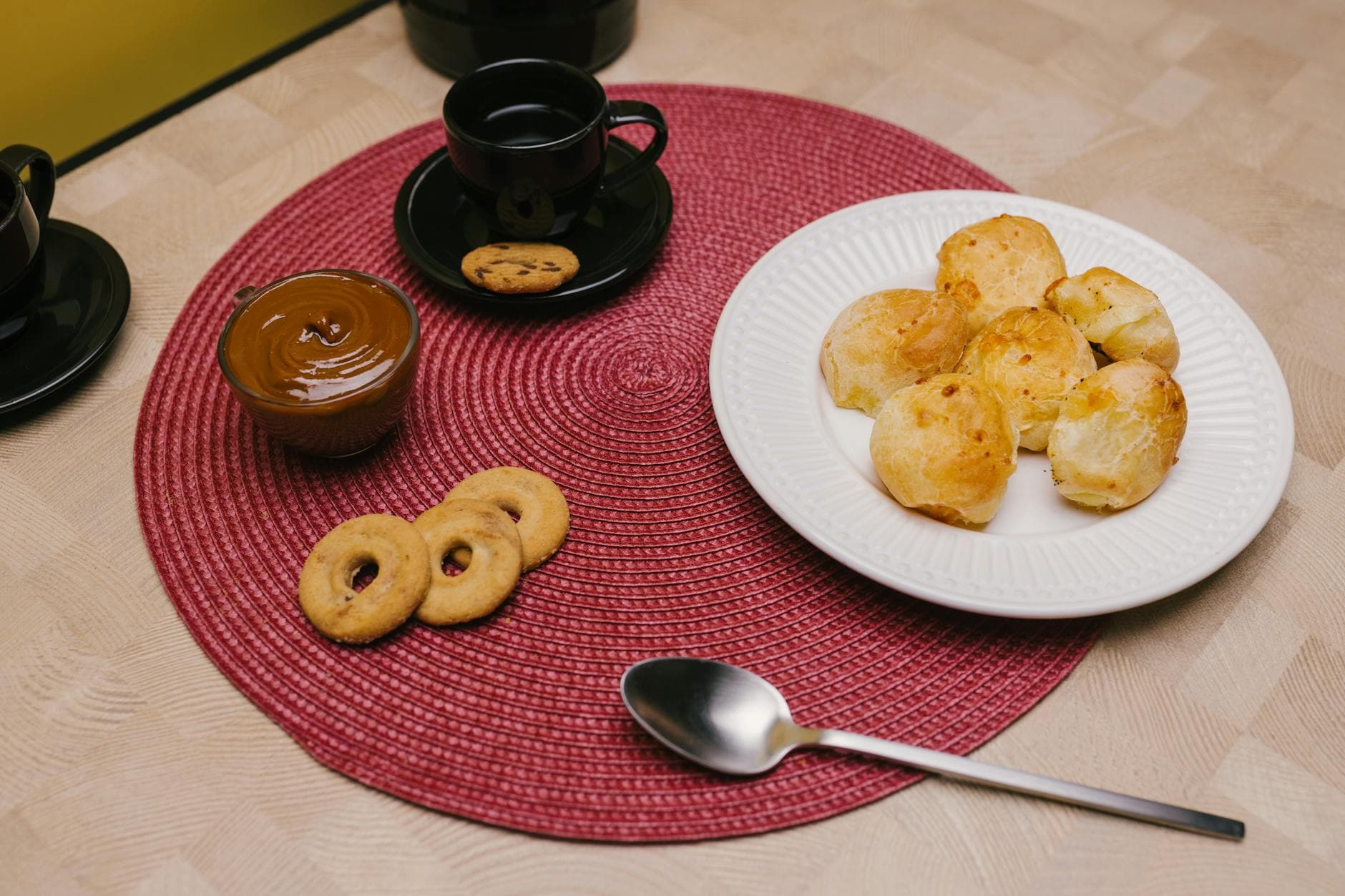 #5 Amargo vs. Dulce — Top 10 Things to Know About Argentine Mate Culture