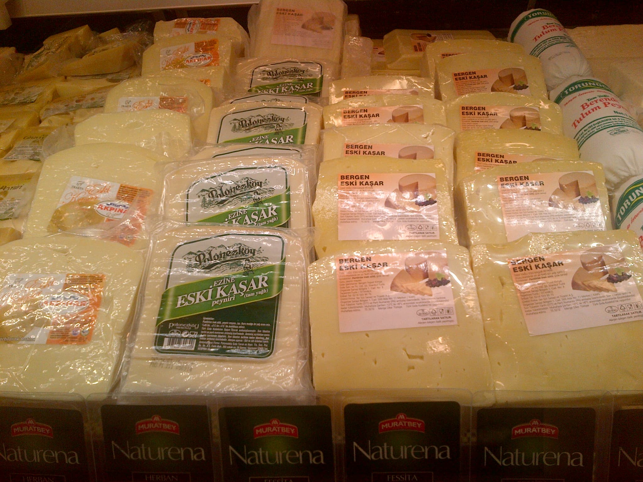 #2 Kasar Peyniri — Top 10 Turkish Cheeses in 2026