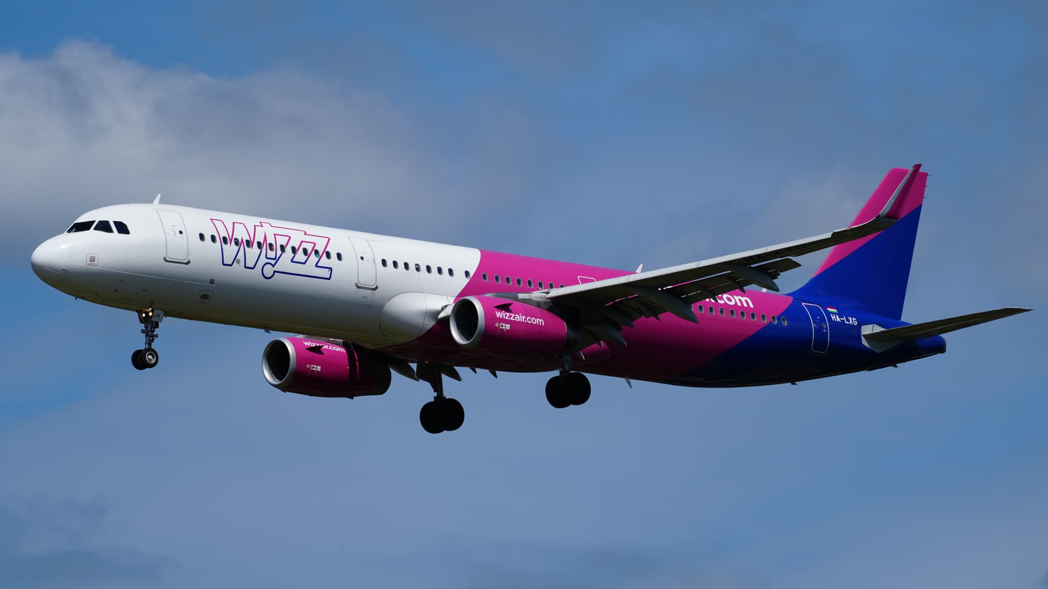 #7 Wizz Air — Top 10 Best Budget Airlines in the World 2025