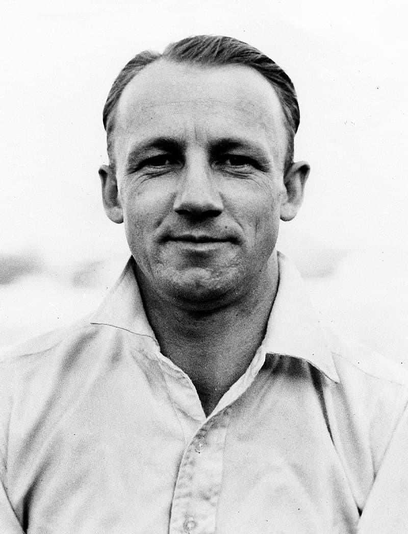 #2 Don Bradman — Top 10 Greatest Cricket Players of All Time