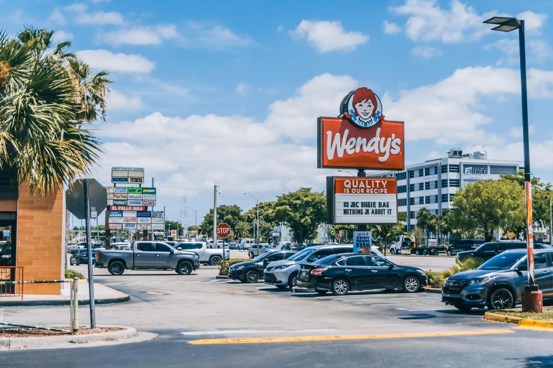 #10 Wendy's — Top 10 Best Fast Food Chains in the World