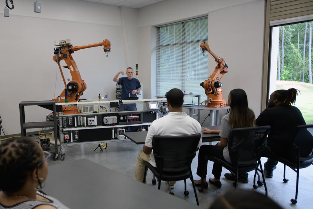#10 Advanced Manufacturing & Robotics — Top 10 Fastest Growing Industries of 2025