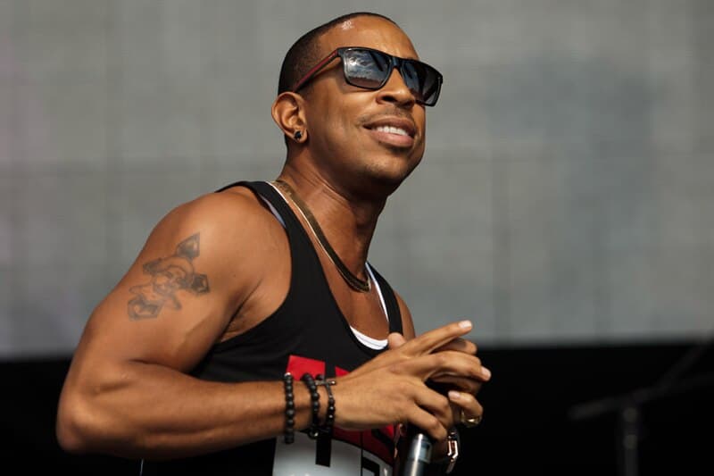 #5 Yeah! — Usher ft. Lil Jon & Ludacris (2004) — Top 10 Best Songs of the 2000s