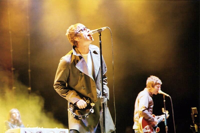 #5 Wonderwall — Oasis (1995) — Top 10 Best Songs of the 1990s: Iconic 90s Hits That Defined a Decade