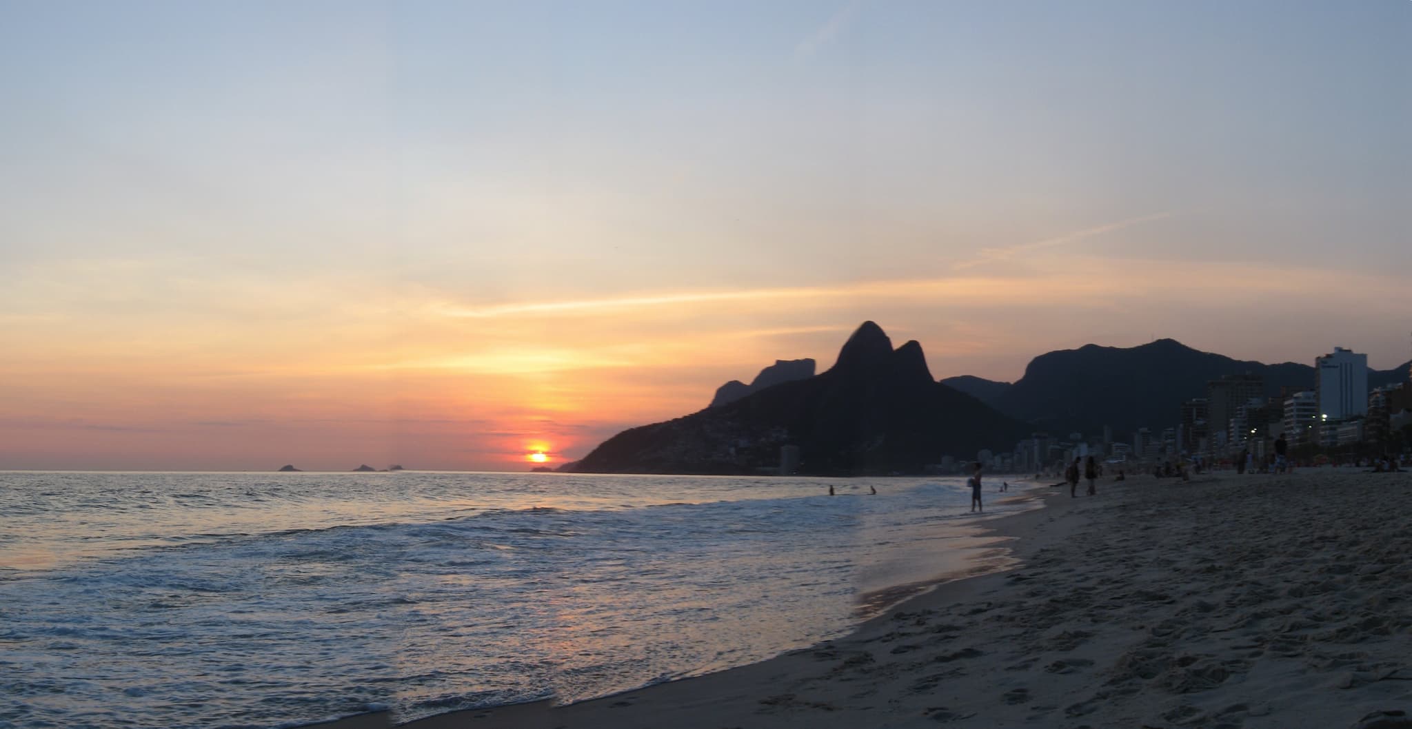 #7 Praia de Ipanema, Rio de Janeiro — Top 10 Brazilian Beaches