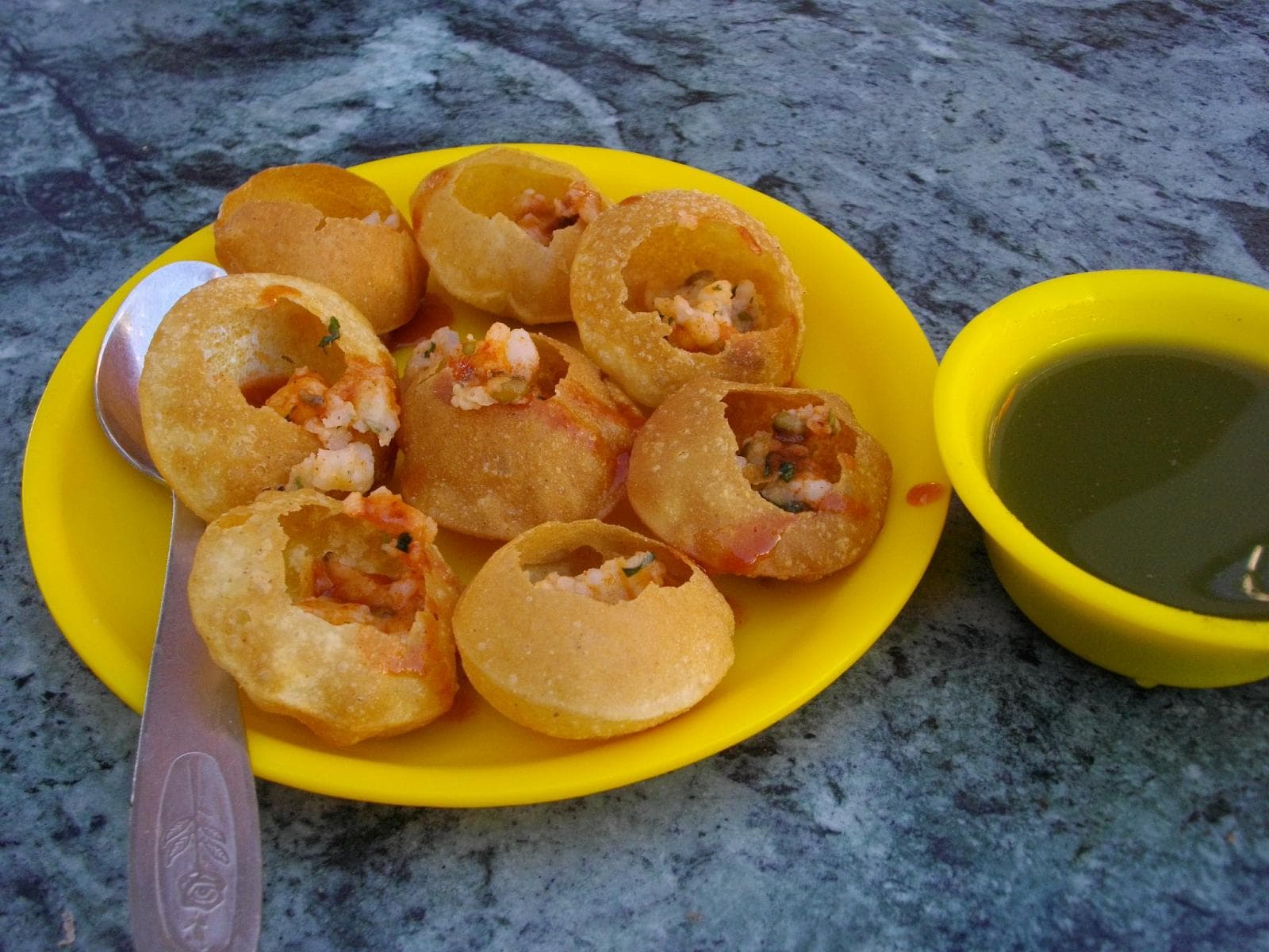 #1 Pani Puri (Golgappa) — Top 10 Indian Street Foods