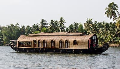 #2 Kerala — Top 10 Travel Destinations in India