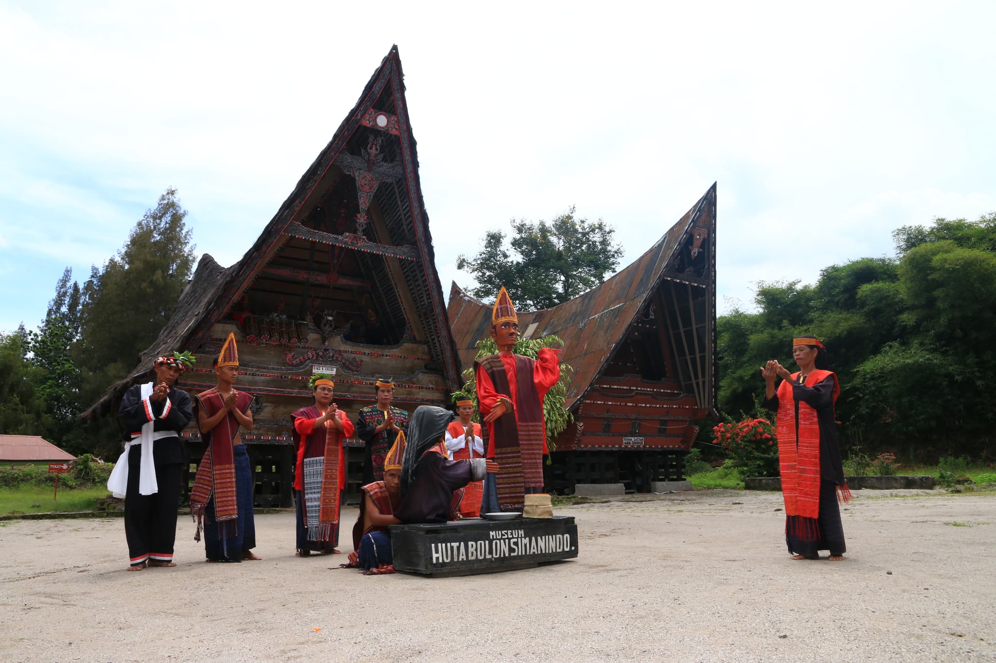 #6 Tari Tor-Tor — Top 10 Indonesian Traditional Dances