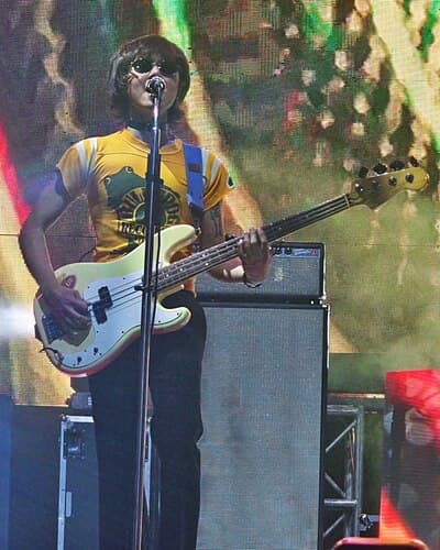 #7 Zild Benitez — Top 10 Filipino Musicians