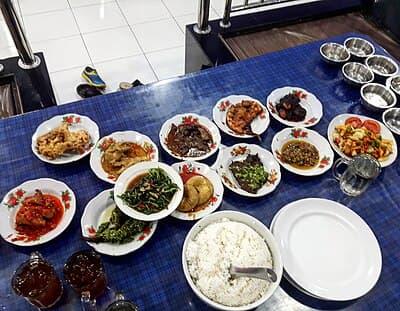 #5 Nasi Padang — Top 10 Singaporean Hawker Foods