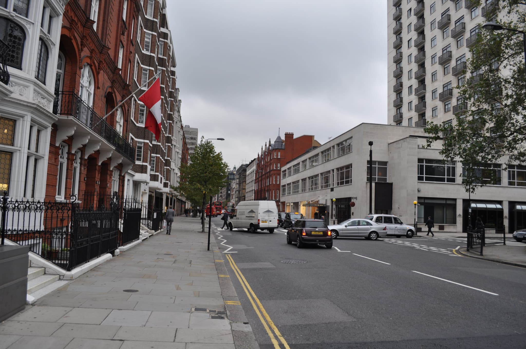 #8 Sloane Street (London, UK) — Top 10 Most Famous Luxury Shopping Streets in the World