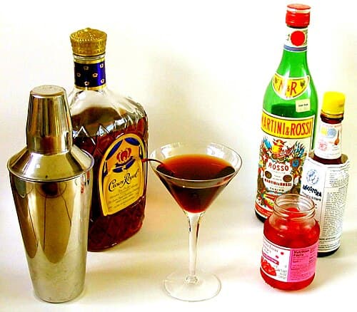 #6 Manhattan — Top 10 Best Classic Cocktails of All Time
