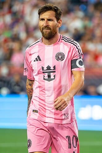 #5 Lionel Messi — Top 10 Richest Athletes of All Time
