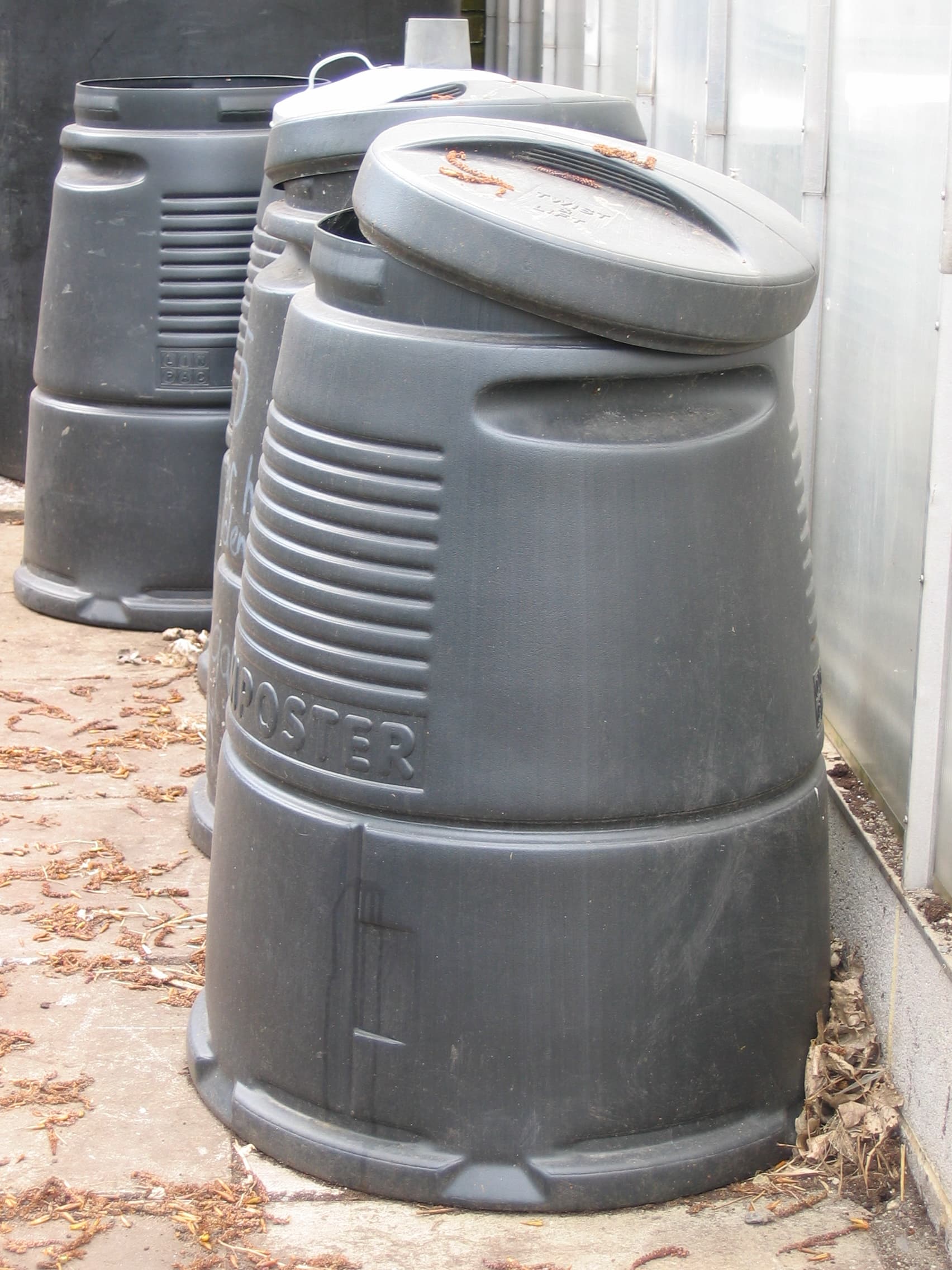 #8 Composting Bin — Top 10 Sustainable Swaps That Actually Save Money