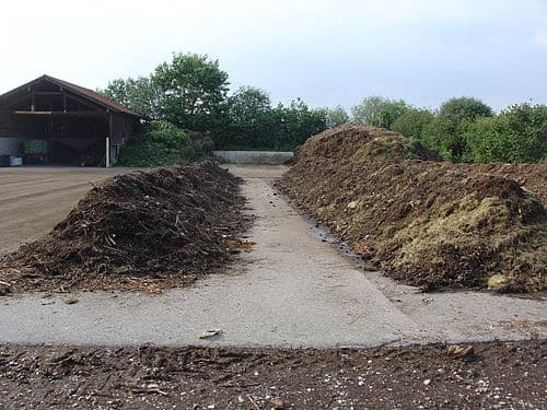 #9 FCMP Outdoor Compost Tumbler — Top 10 Garden Tools That Make Weekend Warriors Look Professional