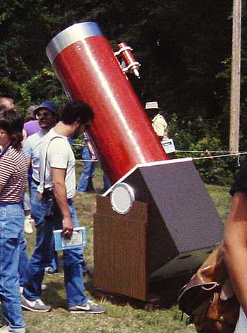 #2 Sky-Watcher Dobsonian 8" — Top 10 Telescopes for Backyard Stargazers
