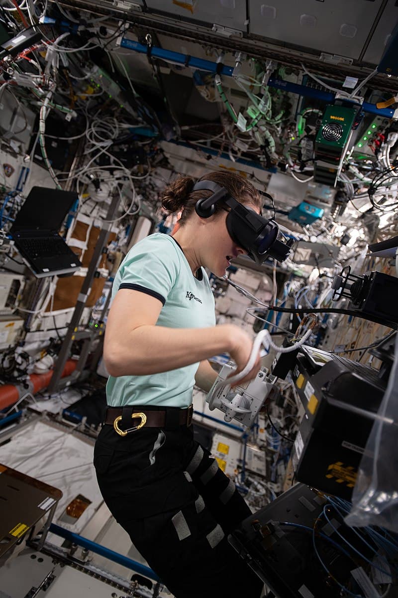 #10 Virtual Reality Fitness — Top 10 Fitness Trends Taking Over Gyms in 2026